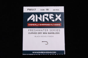 Ahrex FW517 Curved Dry Mini Barbless-0