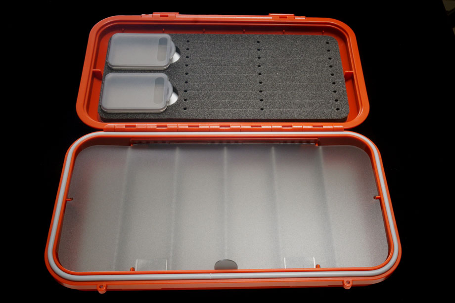 C&F Large 2-Row Tube Fly Case with 6 Compartments