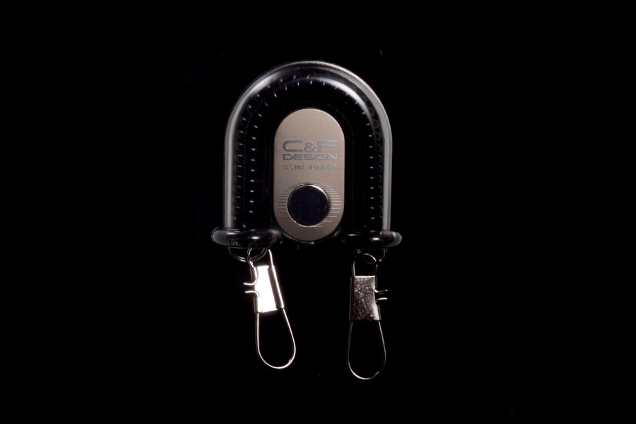 C&F 2-in-1 Retractor with Fly Catcher